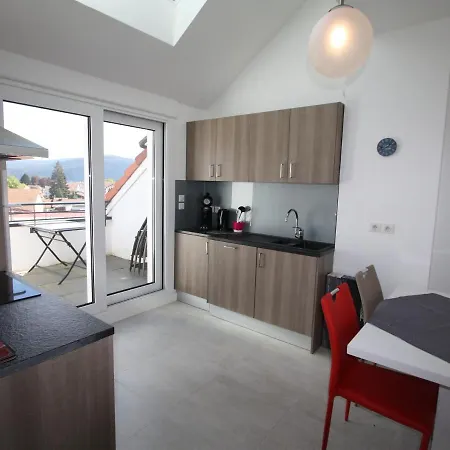 Neuf Et Lumineux A Gerardmer, Proche Du - Fr-1-589-88 Appartement